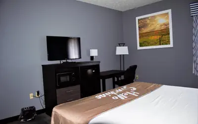 Days Inn by Wyndham Montgomery