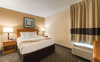Quality Inn & Suites Portage Central