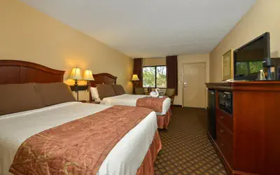 Best Western Plus Landing View Inn & Suites