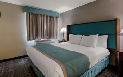 Best Western Hampshire Inn & Suites