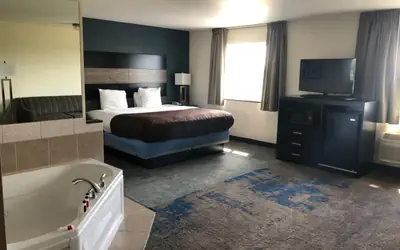 AmericInn by Wyndham Maquoketa