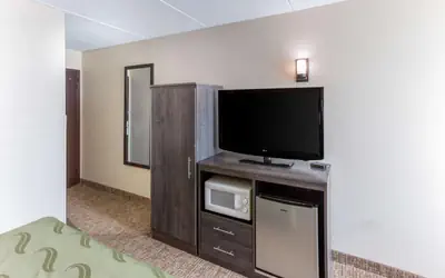 Quality Inn & Suites Plattsburgh