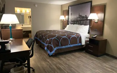 Super 8 by Wyndham Cookeville, TN