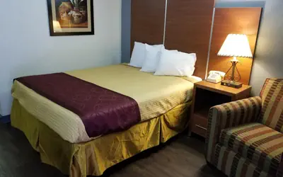 Travelodge by Wyndham Albuquerque West