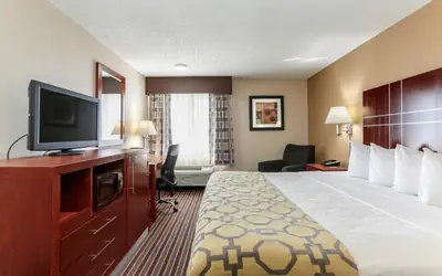 Baymont by Wyndham Bowling Green