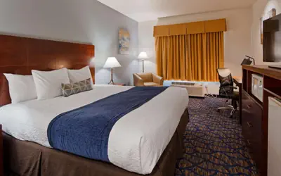 Best Western Plus Villa Del Lago Inn Patterson