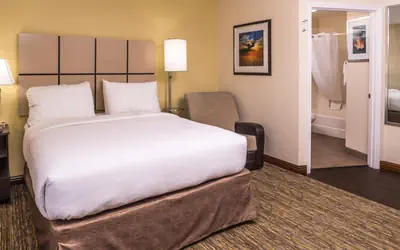 Candlewood Suites Kansas City by IHG