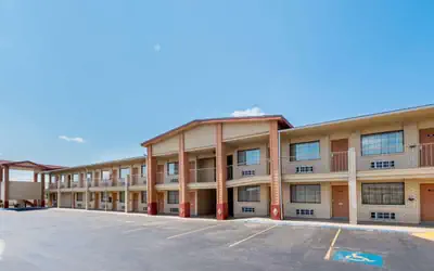 Super 8 by Wyndham Waco/Mall area TX