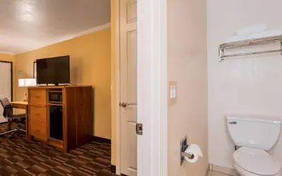 Best Western Plus Ontario Airport & Convention Center