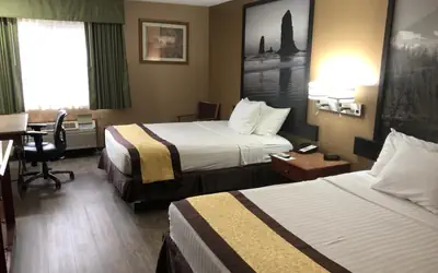 Super 8 by Wyndham Baker City