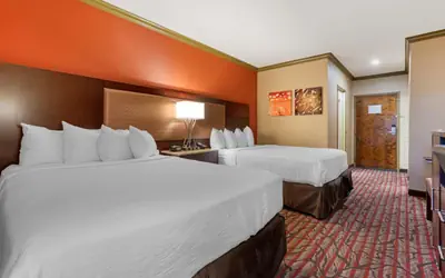 Best Western Plus Brookside Inn