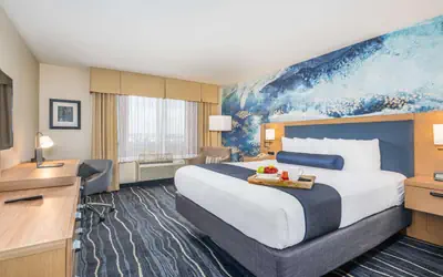 Best Western Plus Marina Gateway Hotel