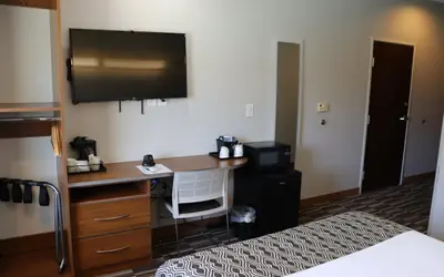 Microtel Inn & Suites by Wyndham Columbus Near Fort Moore