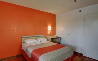 Motel 6-Wethersfield, CT - Hartford