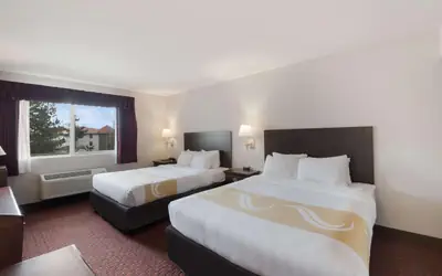 Quality Inn Grand Suites Bellingham