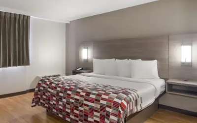 Red Roof Inn & Suites Brunswick I-95