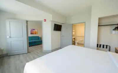 Hawthorn Extended Stay by Wyndham Panama City Beach