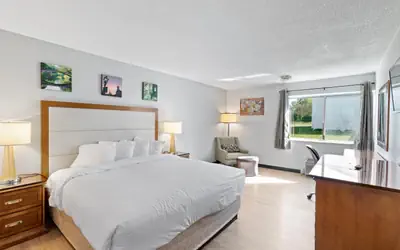 Days Inn by Wyndham Erie