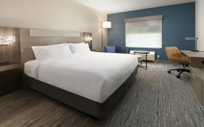 Holiday Inn Express & Suites - Williamstown - Glassboro by IHG