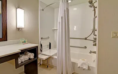 Holiday Inn & Suites Tupelo North by IHG