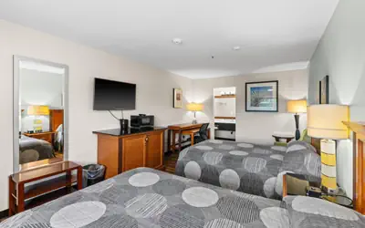 Basecamp Puyallup a Travelodge by Wyndham