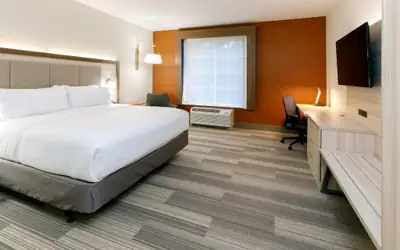 Holiday Inn Express & Suites - Sturbridge by IHG