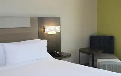Holiday Inn Express & Suites Wilson-Downtown by IHG