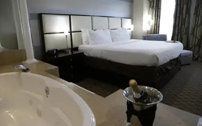 Holiday Inn Plainview-Long Island by IHG