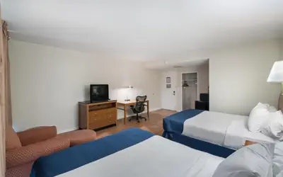 Americas Best Value Inn-Painted Post