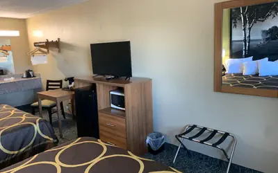 Super 8 by Wyndham Petoskey