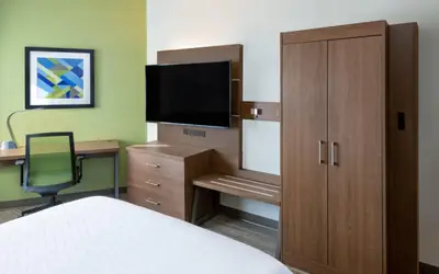 Holiday Inn Express & Suites Colorado Springs-Airport by IHG