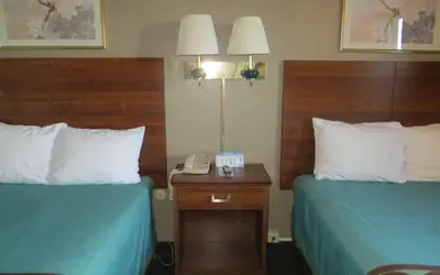 Super 8 by Wyndham Pueblo