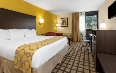 Baymont by Wyndham Queensbury/Lake George