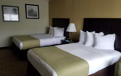 Best Western Crossroads Inn