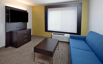 Holiday Inn Express & Suites Oakland - Airport by IHG