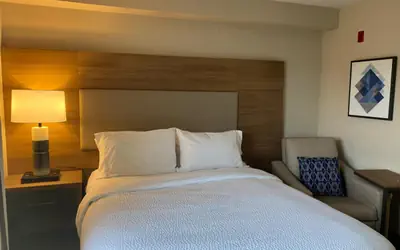 Candlewood Suites Harrisburg I-81 Hershey Area by IHG