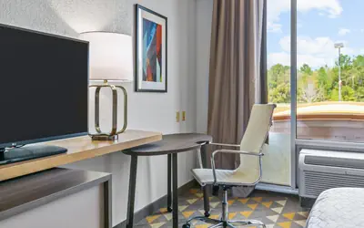 Holiday Inn Express Hotel & Suites Lucedale by IHG