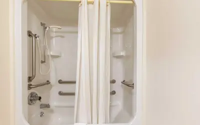 Econo Lodge Inn & Suites Fairview Heights St Louis