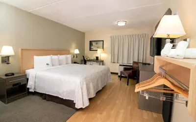 Red Roof PLUS Miami Airport