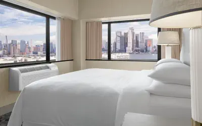 Sheraton Lincoln Harbor Hotel