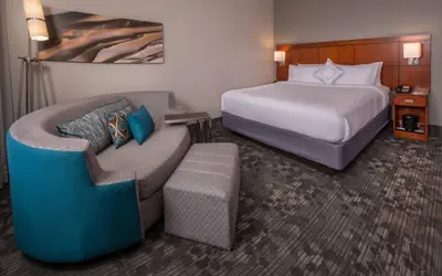 Courtyard by Marriott Dulles Town Center