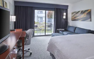Courtyard by Marriott Detroit Troy