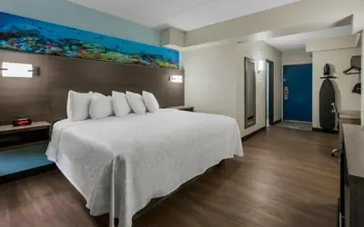 Red Roof PLUS & Suites Virginia Beach - Seaside