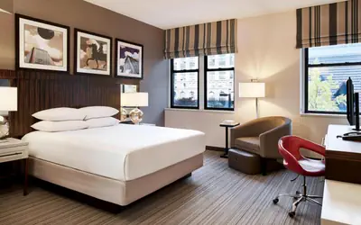 Sonesta Hotel Baltimore Inner Harbor