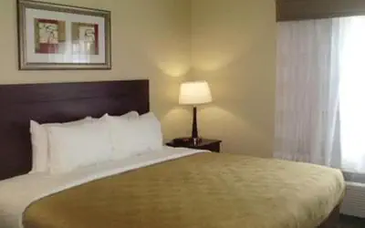 MainStay Suites Meridian - Bonita Lakes