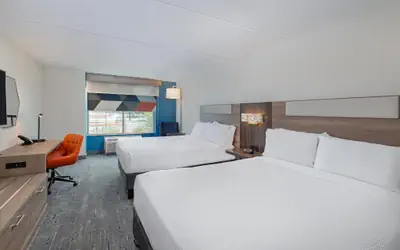 Holiday Inn Express & Suites Columbus at Northlake by IHG