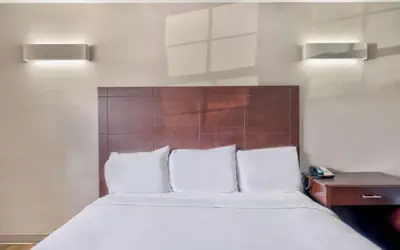 Motel 6-Falls Church, VA - Arlington Boulevard