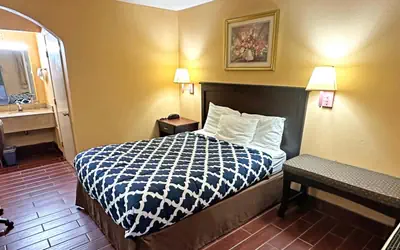 Apollo Lodge and RV Park