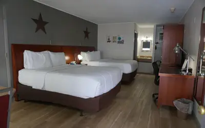 Harvest Drive Family Inn - Renovated Rooms