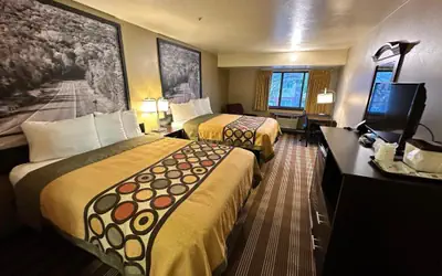 Super 8 by Wyndham Eau Claire WI